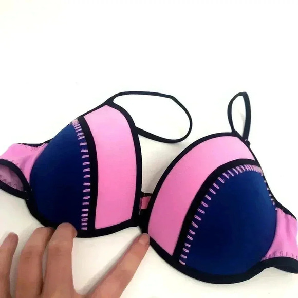 Victoria's Secret the Fabulous Push Up Bikini Top - Picture 2 of 13
